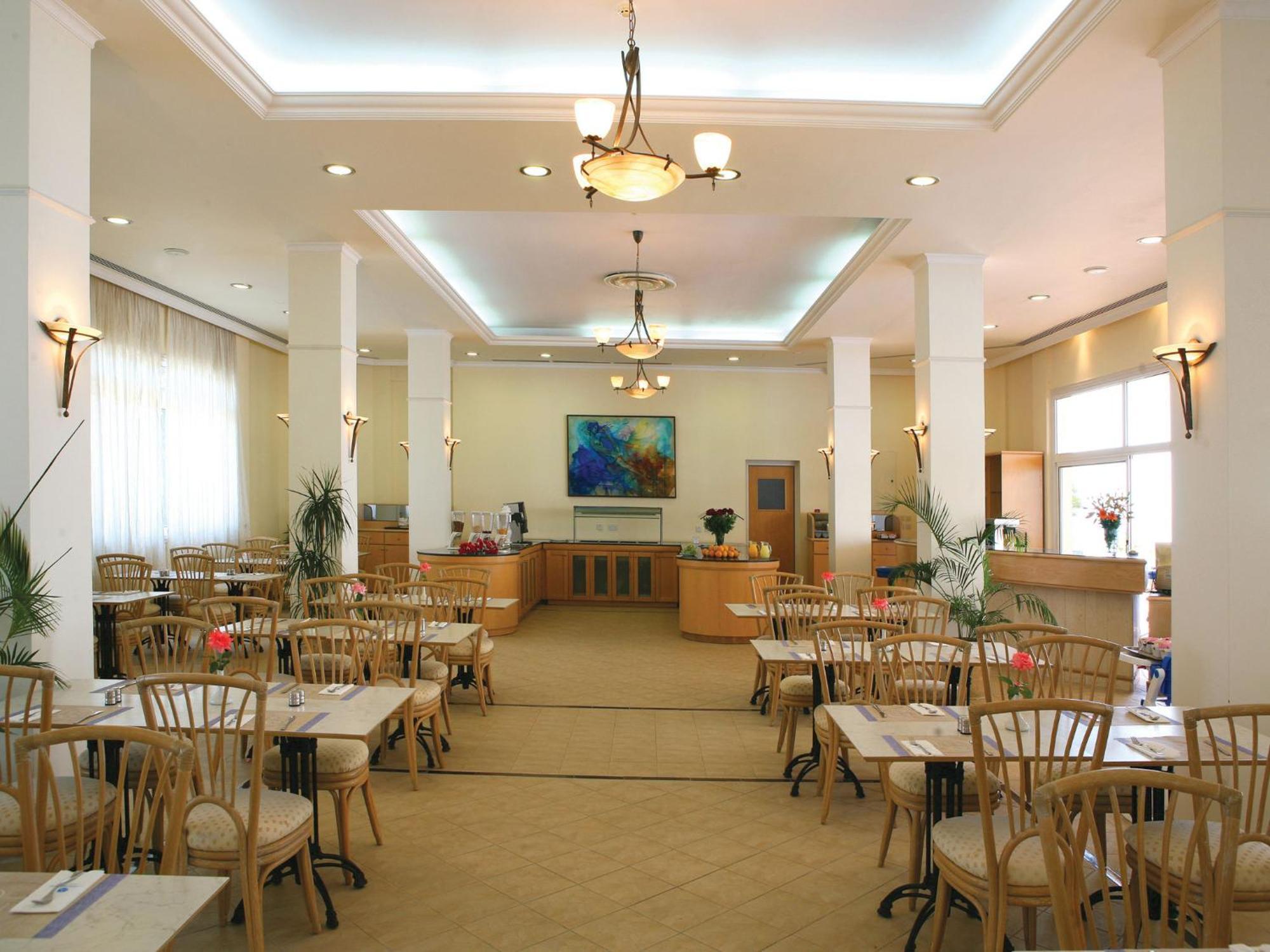 Cynthiana Beach Hotel Kissonerga Restaurante foto
